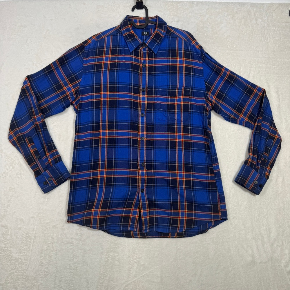 Uniqlo Button Down Men L Blue Plaid Flannel Long Sleeve Chest Pocket Shirt
